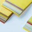 Mini Block de Papel Japonês Awagami C/150 Folhas de 8,5cmX8,5cm em Tons de Amarelo 
